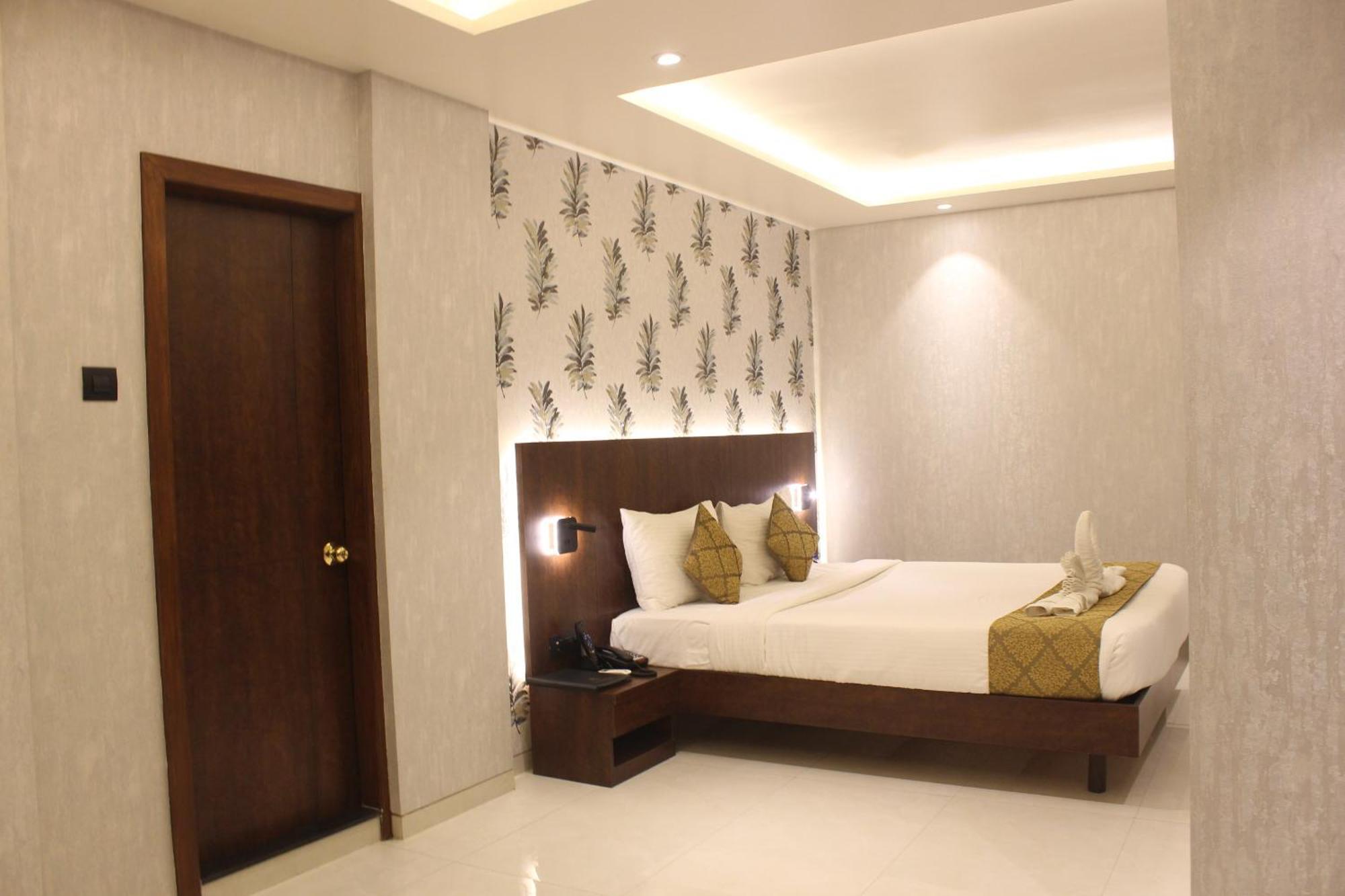 Hotel Madhuban Silvassa Exterior foto